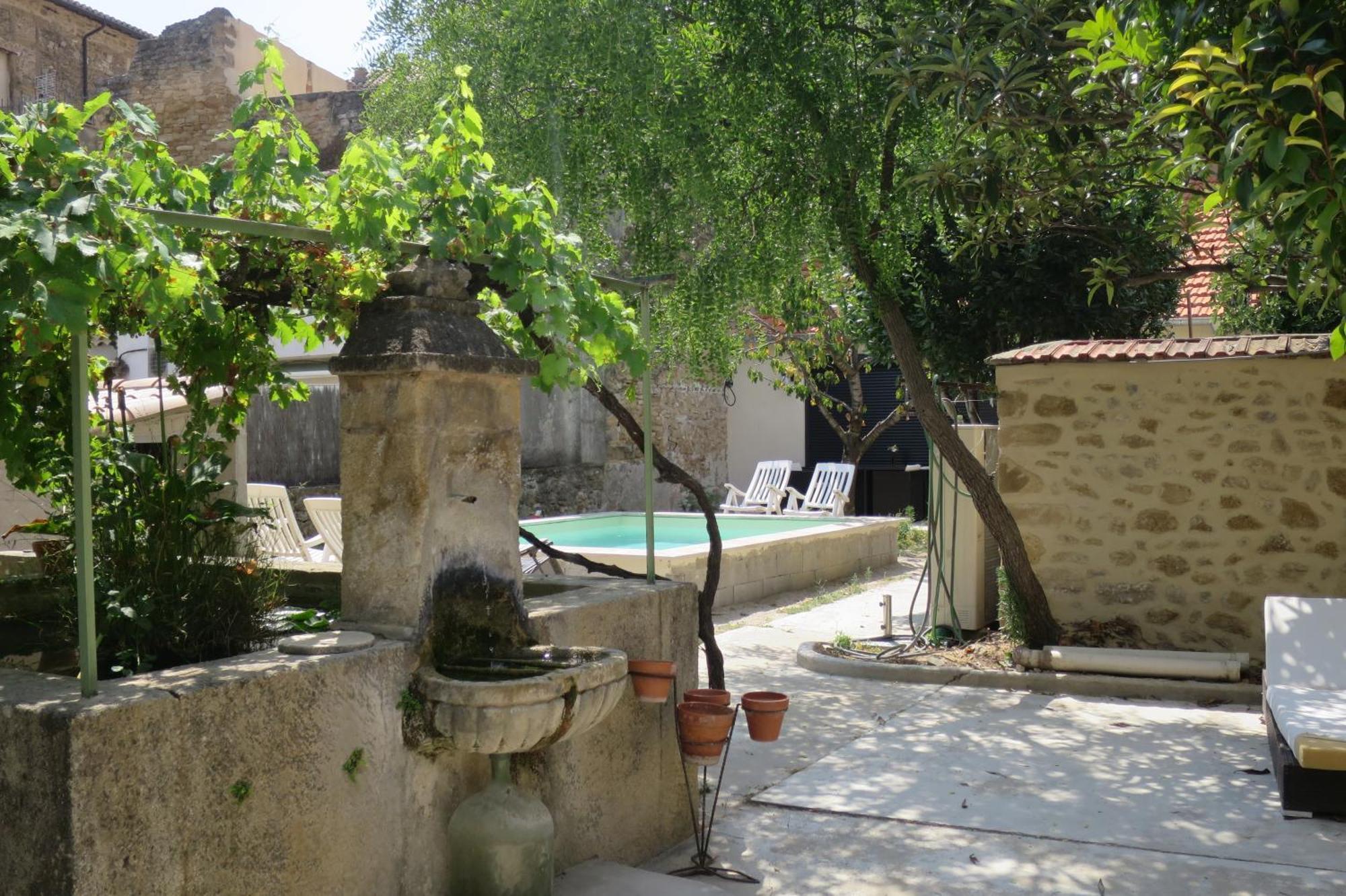 La Grotte Apartment Sérignan-du-Comtat Екстериор снимка